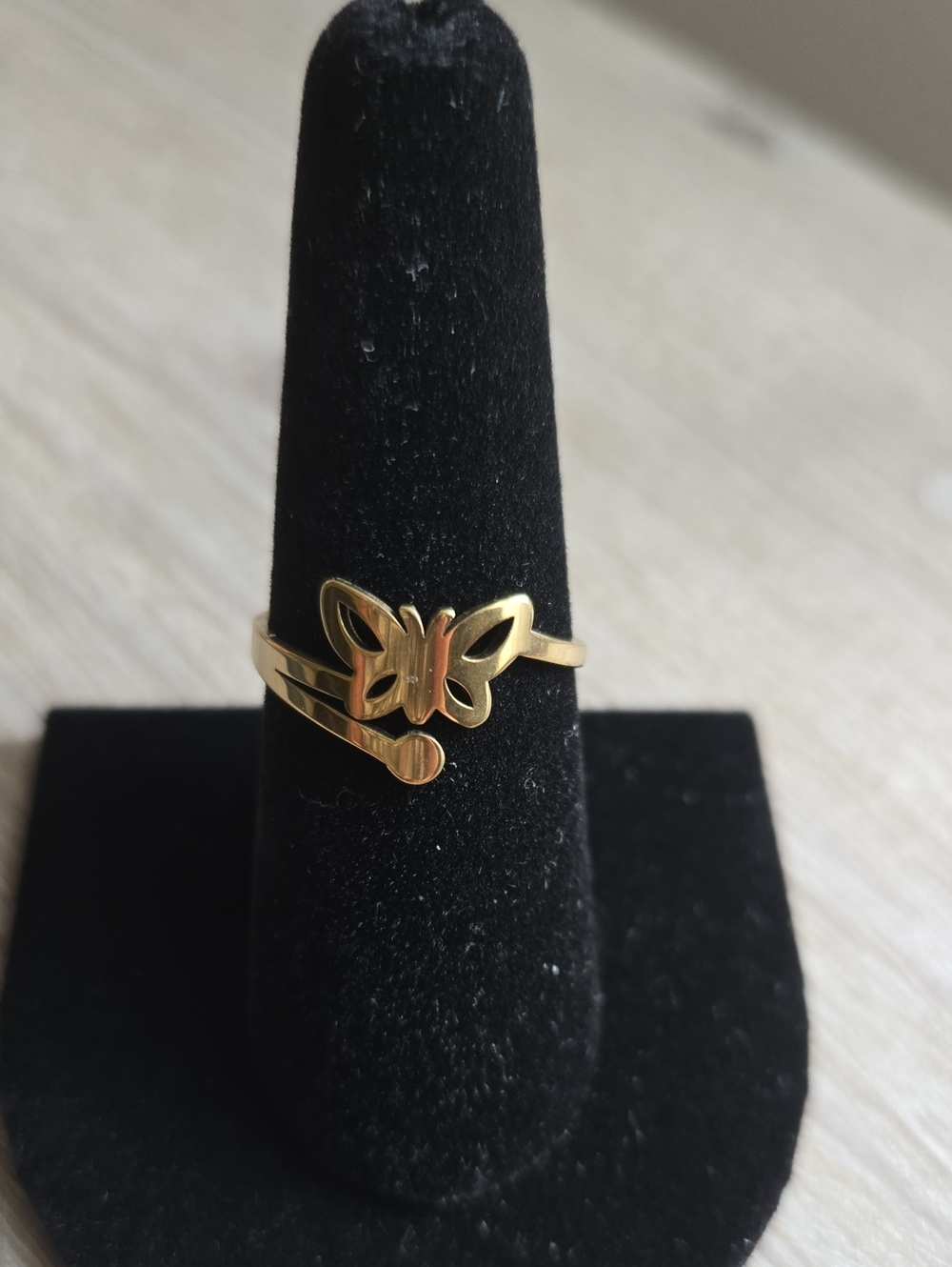 Gold Butterfly Open Band Ring - Women Jewelry.Size 7.